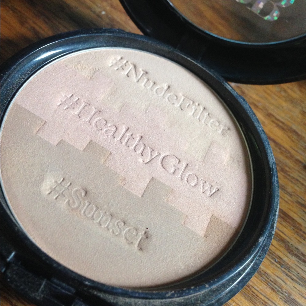Physicians Formula Bronzer Powder - Picture 3 of 4